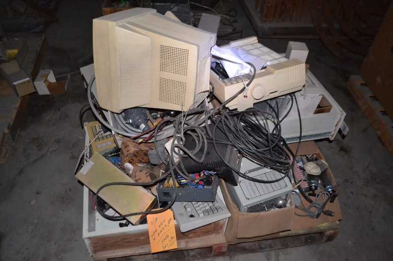 SKID OF ELECTRICAL CONTENTS - DESKTOP, SQUARE D BREAKER FAB26020AB,BAILEY NPSM02 POWER SUPPLY - MISCELLANEOUS