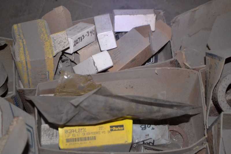 CONTENTS OF SKID - SPRINGS, SPROCKETS, PNEUMATIC CYLINDERS - MISCELLANEOUS