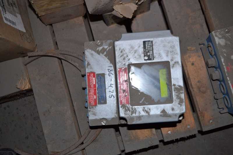 CONTENTS OF SKID - OIL SEALS, GARLOCK SEALS, PNUEMATIC FILTER REGULATOR, - MISCELLANEOUS