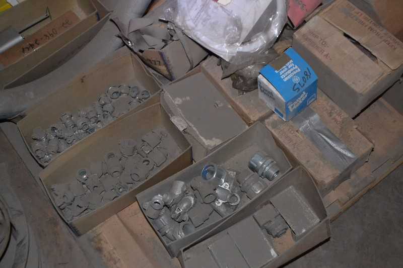 CONTENTS OF SKID - BARNSTEAD THERMOLYNE DD809 x15, CCL CONTACTOR, GE RELAY, TRANSFORMER, PCB CIRCUIT BORADS, - MISCELLANEOUS
