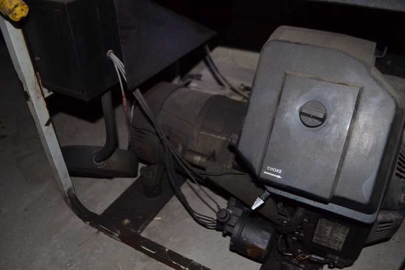 ECHO EG-5600EC 30A AMP 240V-AC GENERATOR - MISCELLANEOUS