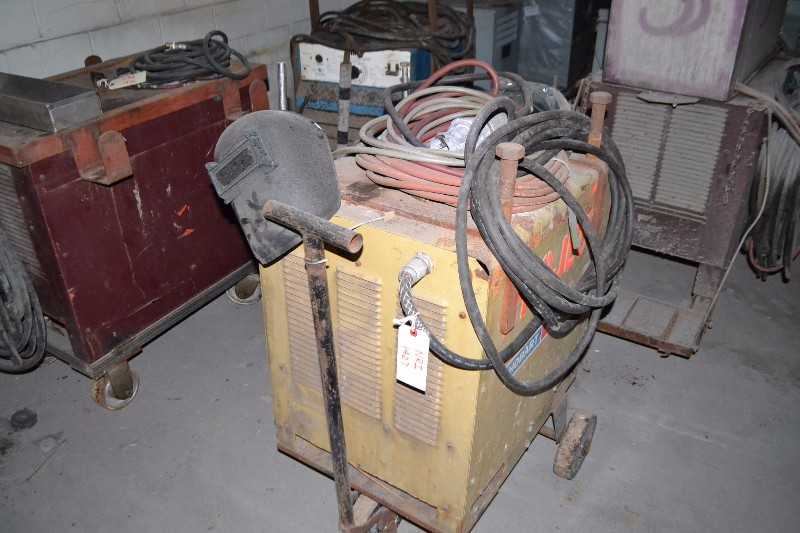 HOBART BROTHERS ARC WELDER - MISCELLANEOUS