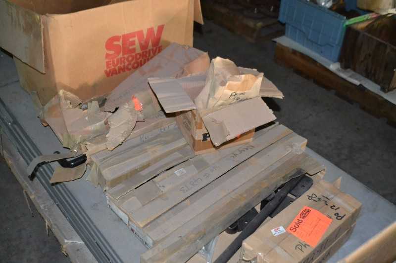 CONTENTS OF SKID - COMPLETE SHELVING - MISCELLANEOUS