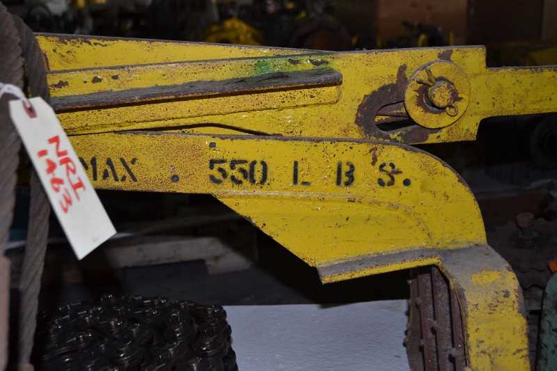550LB CRANE W/ ROLLER CHAIN REX 166 - MISCELLANEOUS