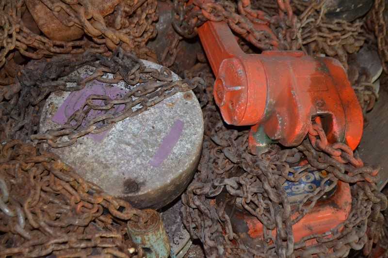 CONTENT OF SKID CHAIN HOIST - MISCELLANEOUS