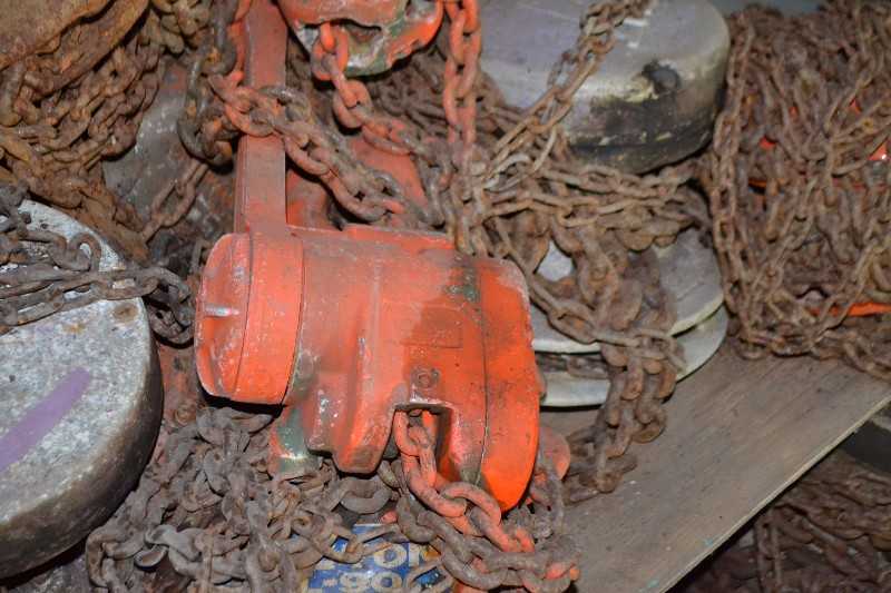 CONTENT OF SKID CHAIN HOIST - MISCELLANEOUS