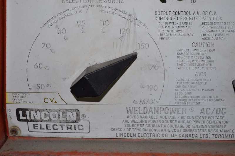 LINCOLN ELECTRIC AC-225/DC-210/6 TYPE K1292CV WELDER - MISCELLANEOUS