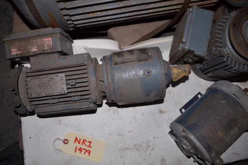 CONTENTS OF SKID - ELECTRIC MOTORS - MISCELLANEOUS