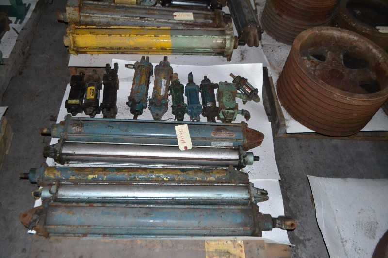 SKID OF PNUEMATIC CYLINDERS - MISCELLANEOUS