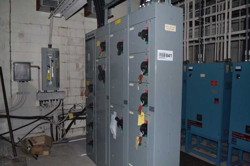 ALLEN BRADLEY CENTERLINE 2100 MCC 4 SECTION 12 SWITCH - MISCELLANEOUS
