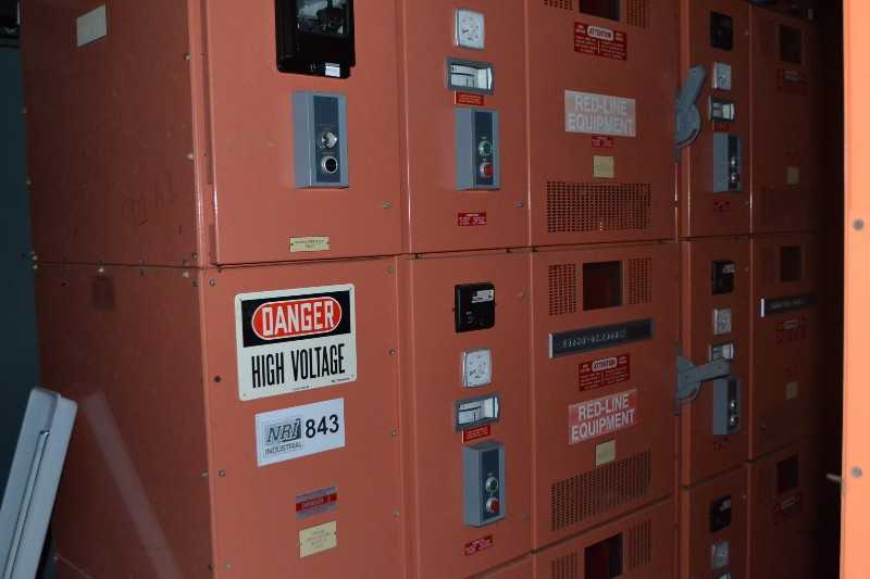 12X ALLEN BRADLEY CENTERLINE-HVC MEDIUM VOLTAGE STARTERS BULLETIN 1500 - MISCELLANEOUS
