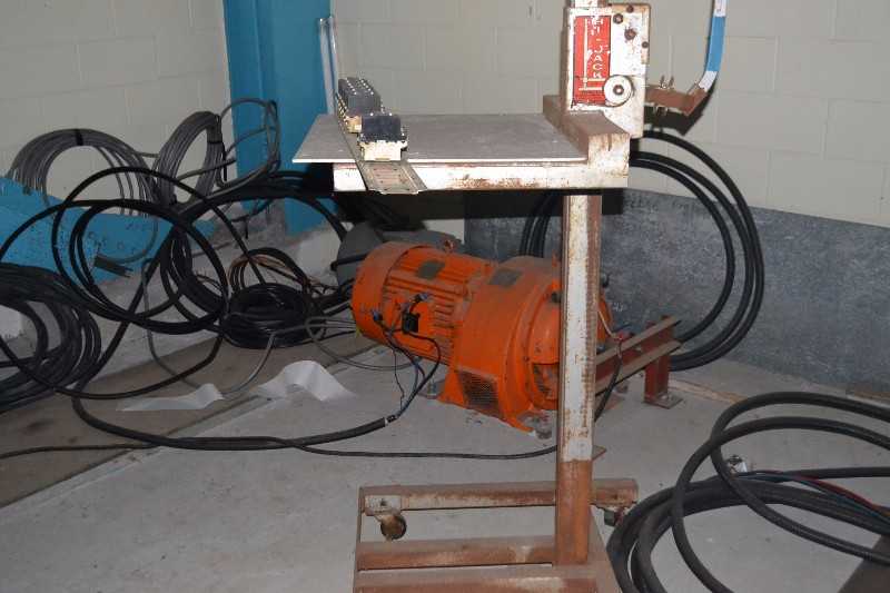 VERMETTE HI-JACK MODEL A SWITCHGEAR JACK 500LB - MISCELLANEOUS