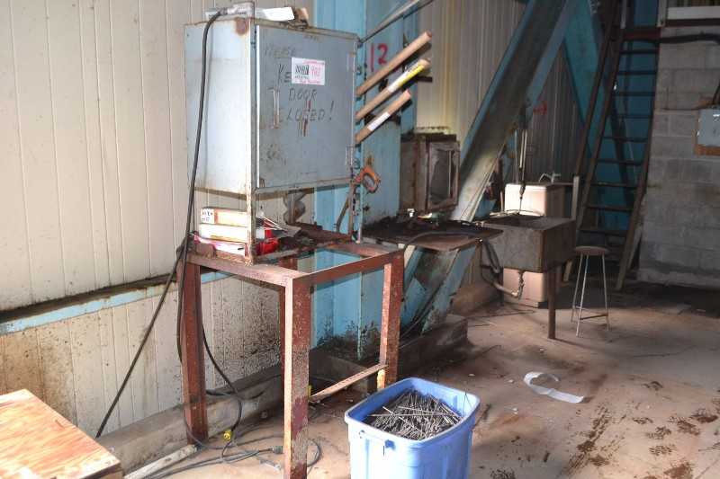 WELDING ELECTRODES AND CABINET - MISCELLANEOUS