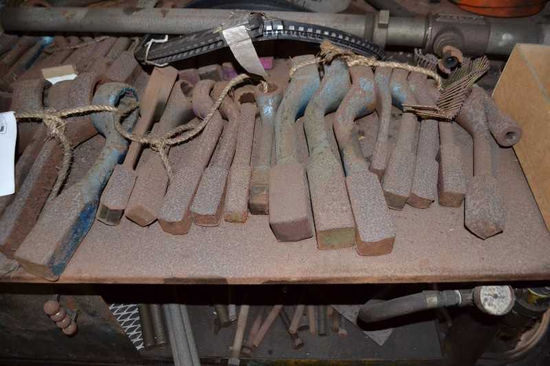 CONTENTS OF TABLE - GOULDS 3196 PUMP, STRIKING WRENCHES, SOCKETS, WELDING ELECTRODES - MISCELLANEOUS