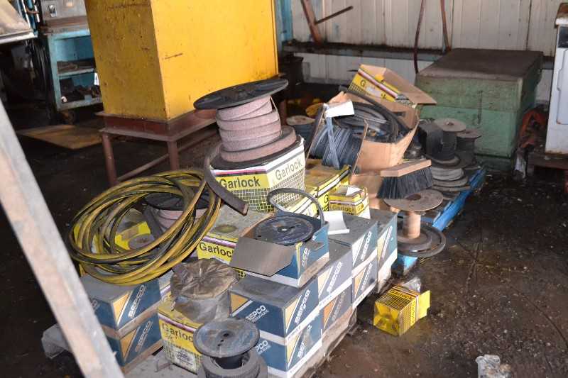 2 SKIDS OF GARLOCK AND SEPCO PUMP PACKING - MISCELLANEOUS