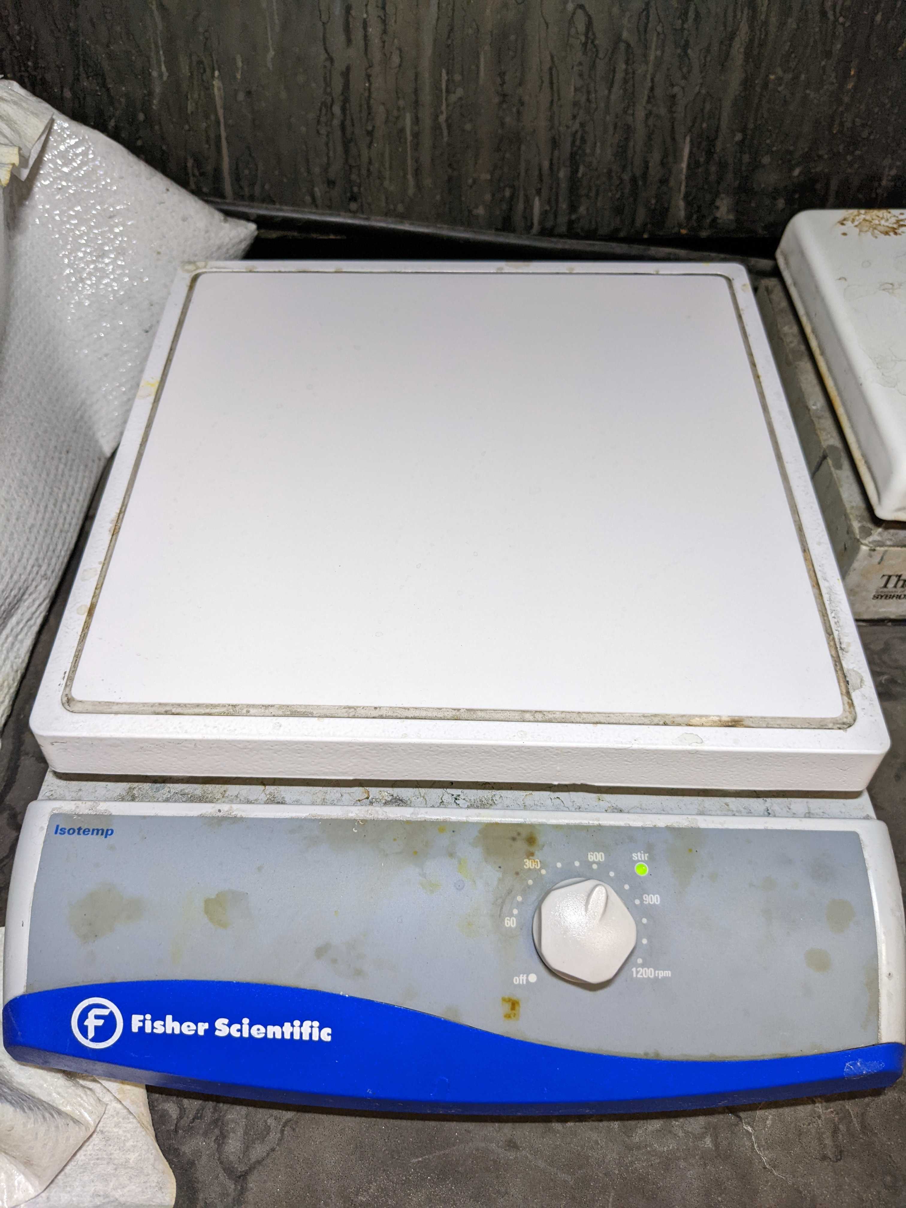 HOT PLATE STIRRER - LAB & SCIENTIFIC