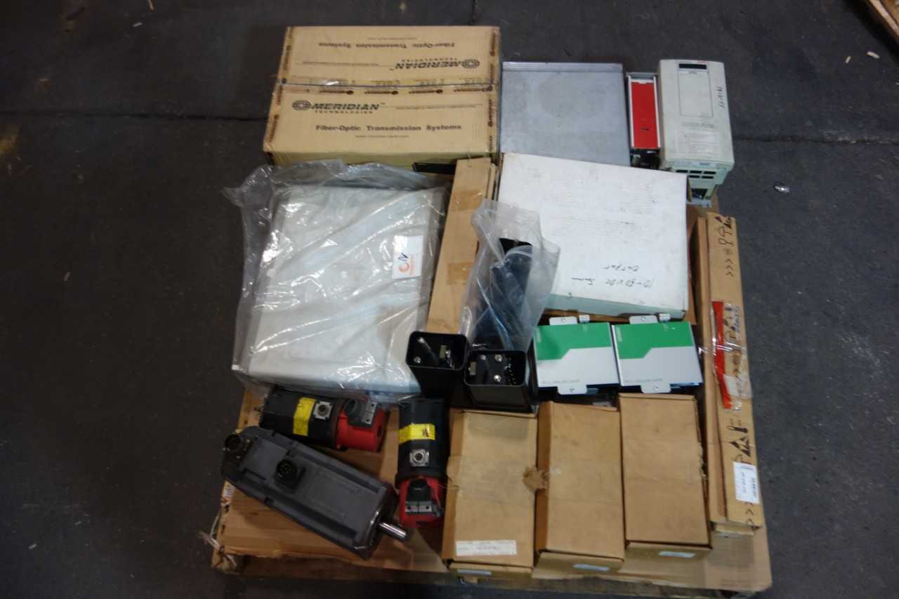 1 PALLET OF ASSORTED SERVO MOTORS, MOTOR DRIVES, POWER SUPPLY MODULES- FANUC, ABB, MITSUBISHI - SERVO
