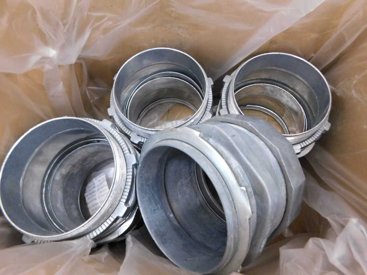[AMFICO/AMFI] 26 Partial Cases of Hubs, Cable Grips, Couplings + Fasteners - HAND TOOLS