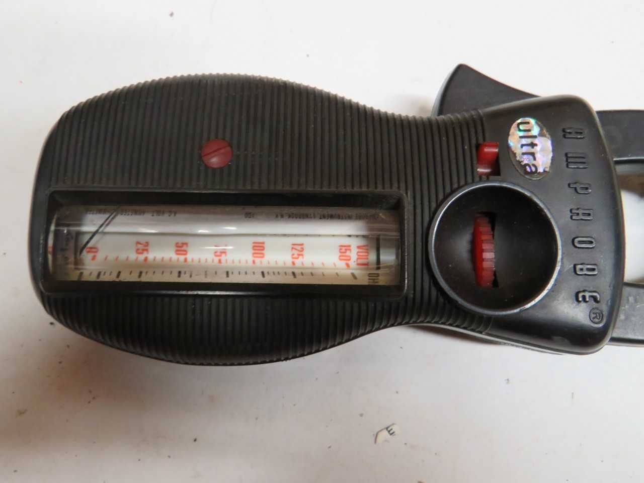 LOT OF 2 AMPROBE CLAMP METER - ELECTRICAL COMPONENTS