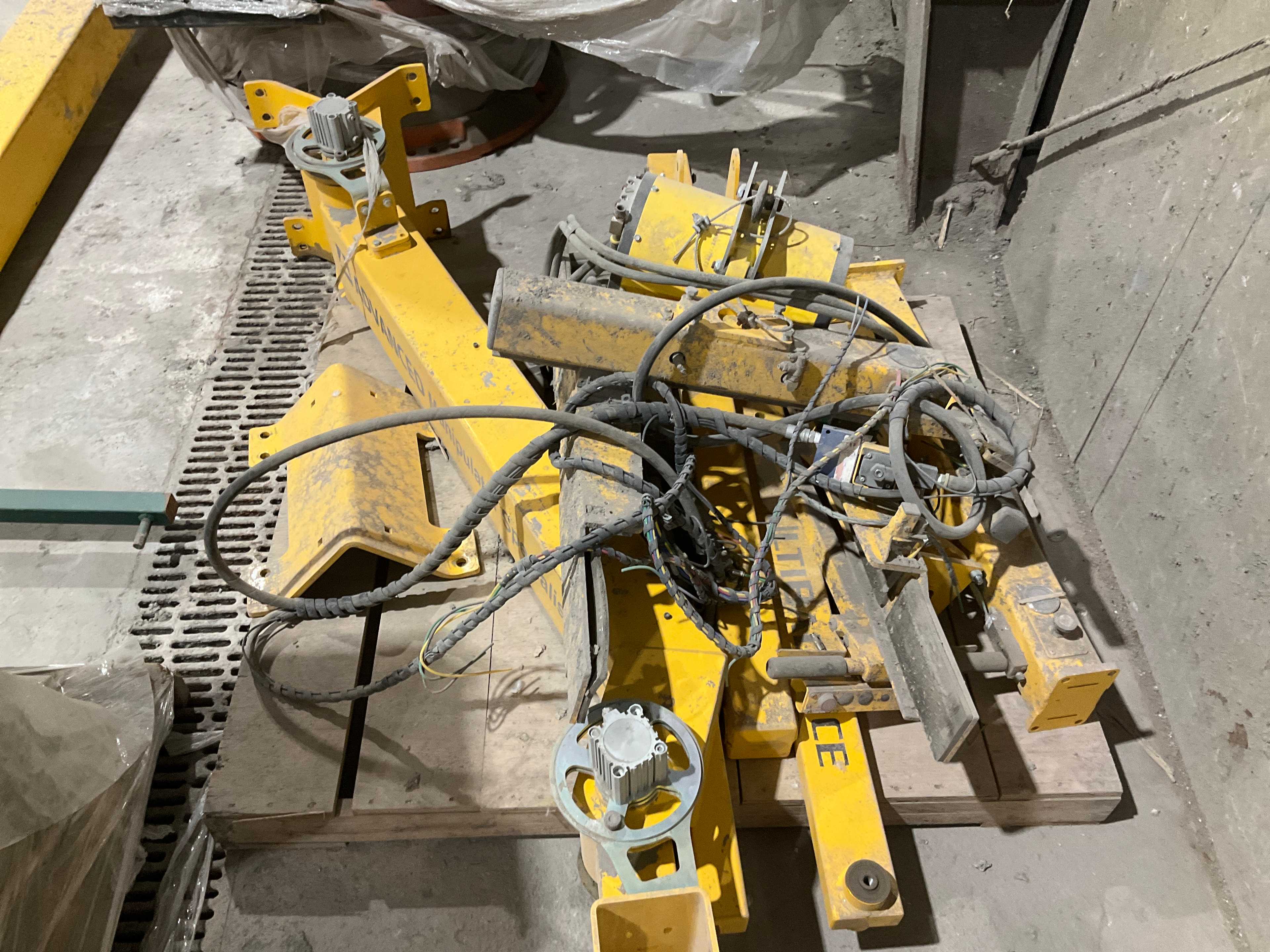 2018 ADVANCED MANIPULATOR SPECIALISTS ULTIBALANCE OVERHEAD CRANE - OVERHEAD CRANE