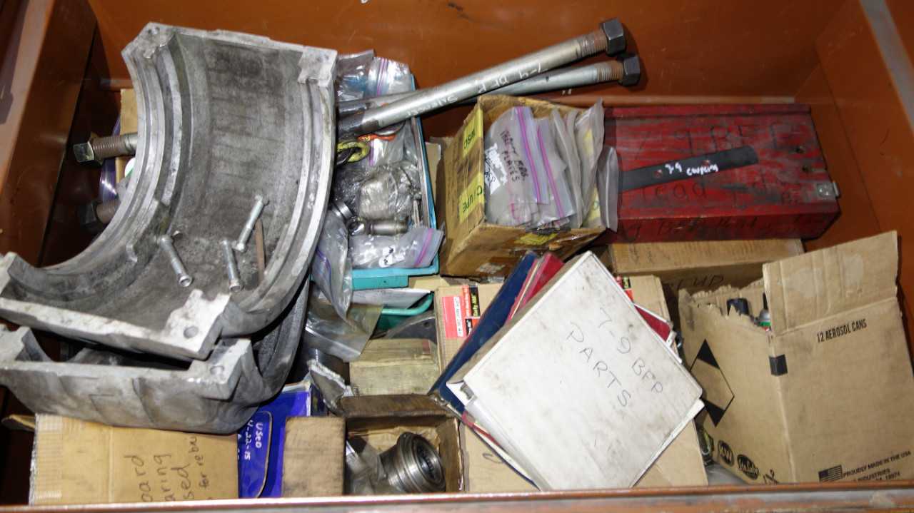 KNACK ROLLING JOB BOX WITH SPARE PARTS AND TOOLS - MISCELLANEOUS