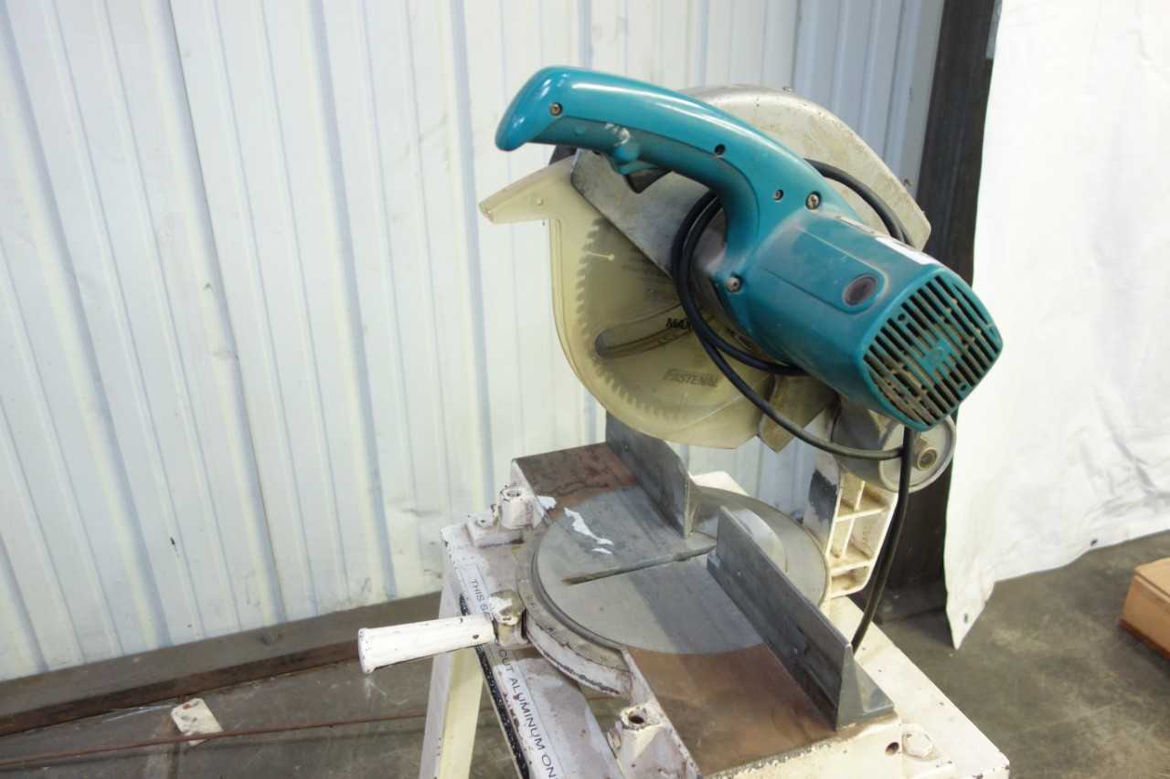 MAKITA 2400B MITER SAW - ELECTRIC POWER TOOLS