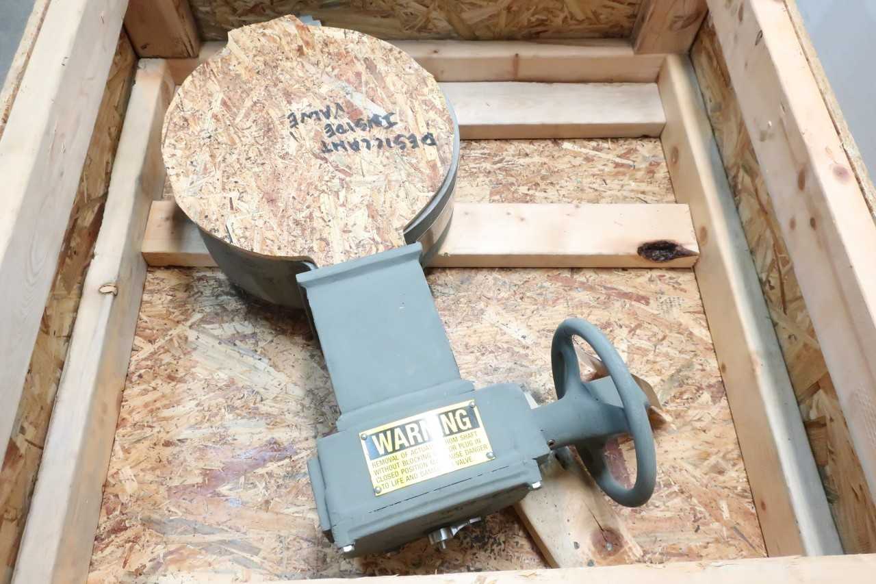 HENRY PRATT MANUAL 8IN STEEL BUTTERFLY VALVE - BUTTERFLY VALVE