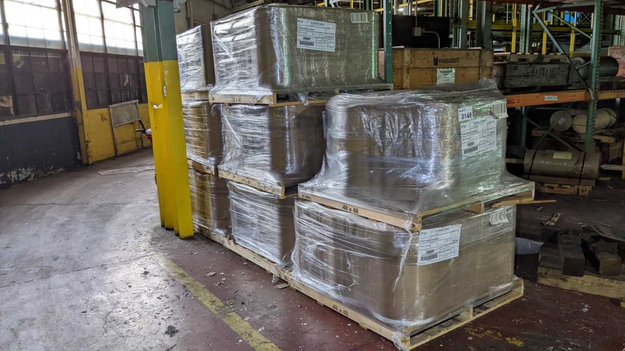 Lot of 8 pallets of 23" poly wrap - ELECTRIC POWER TOOLS Lot of 8 pallets of 23" poly wrap - ELECTRIC POWER TOOLS