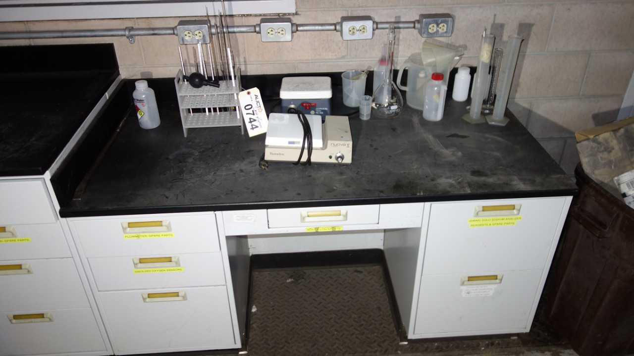 DESK WITH CONTENTS, LAB GLASSWARE AND SUPPLIES - PLANT & FACILITY
