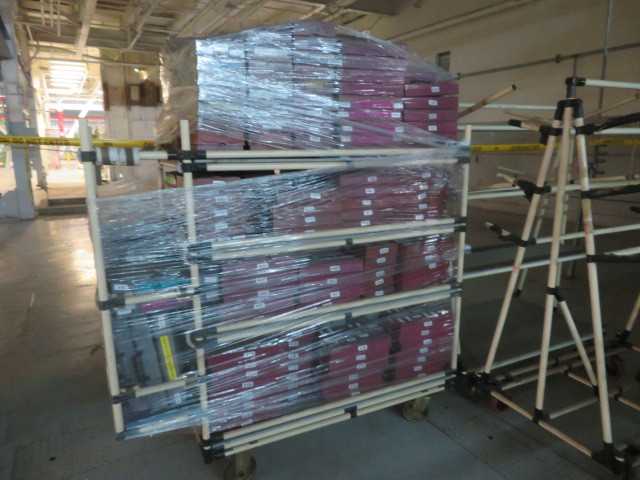 Contents of Aluminum Racks and Racks - SHELVING