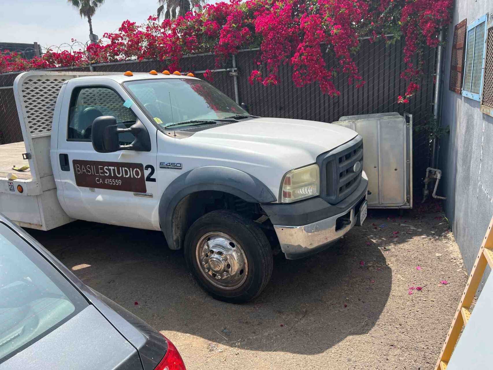 2006 Ford F450 12' Flatbed Powerstroke Diesel Truck - HYDRO EXCAVATOR TRUCKS 2006 Ford F450 12' Flatbed Powerstroke Diesel Truck - HYDRO EXCAVATOR TRUCKS