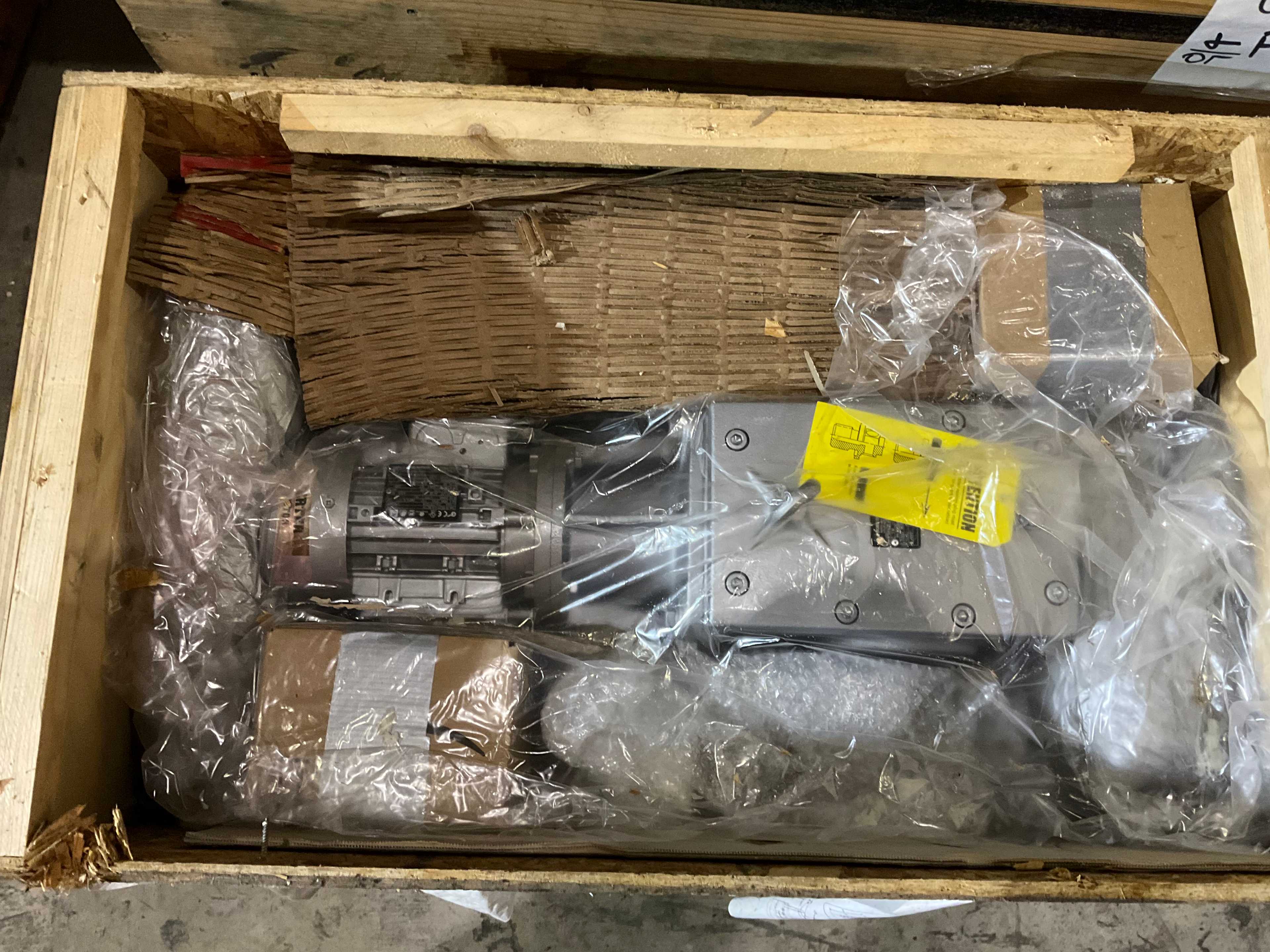 CRATE WITH DRIVE ASSEMBLY SPARES INCLUDING MOTOR AND GEAR REDUCER - INDUSTRIAL PARTS