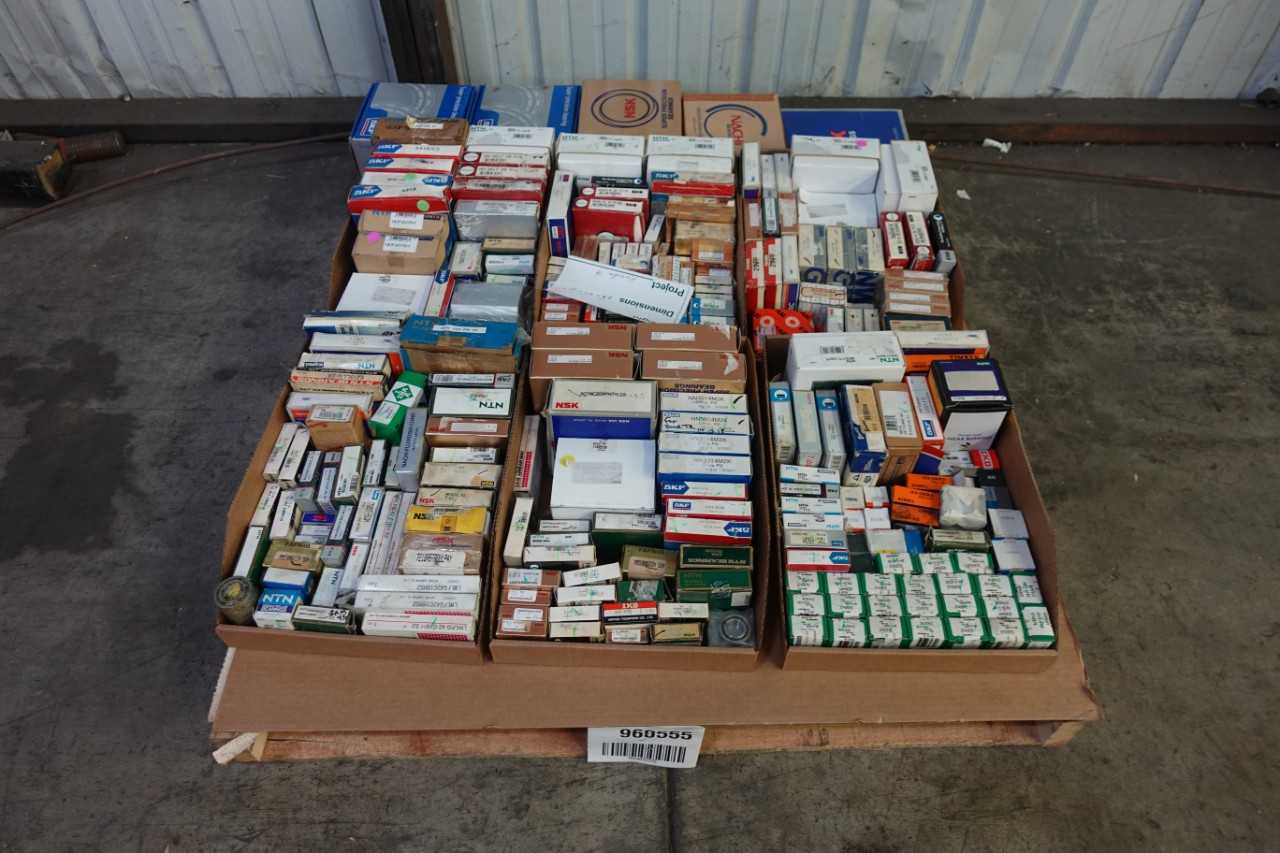 PALLET OF ASSORTED ROLLER BEARINGS - BEARINGS