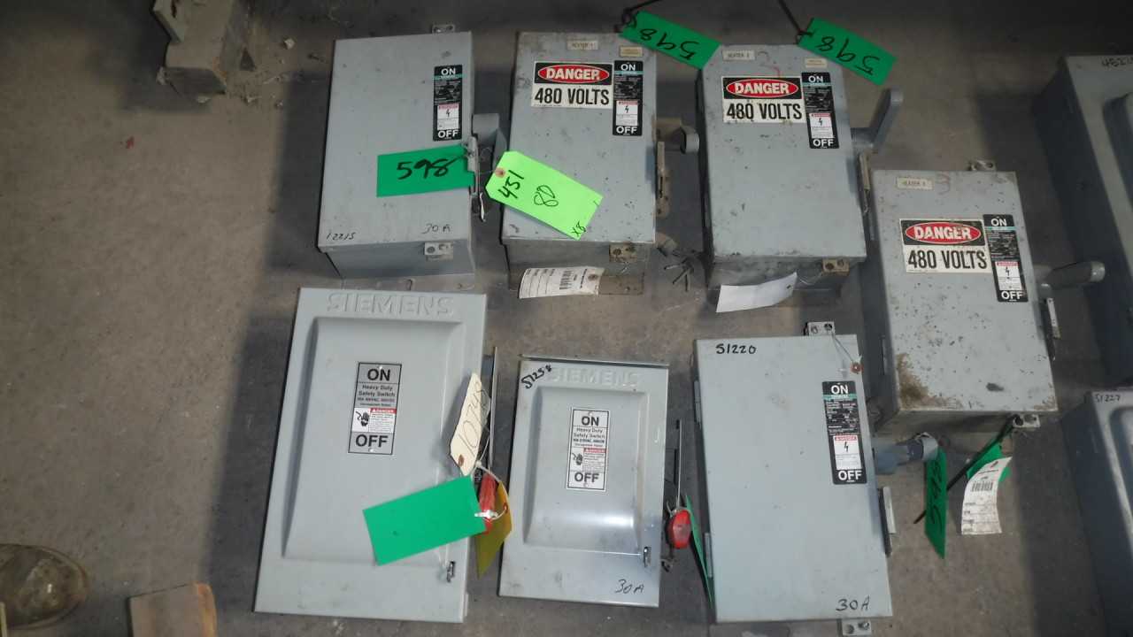Lot of Seven 30 Amp Siemens Safety Switches - SAFETY EQUIPMENT