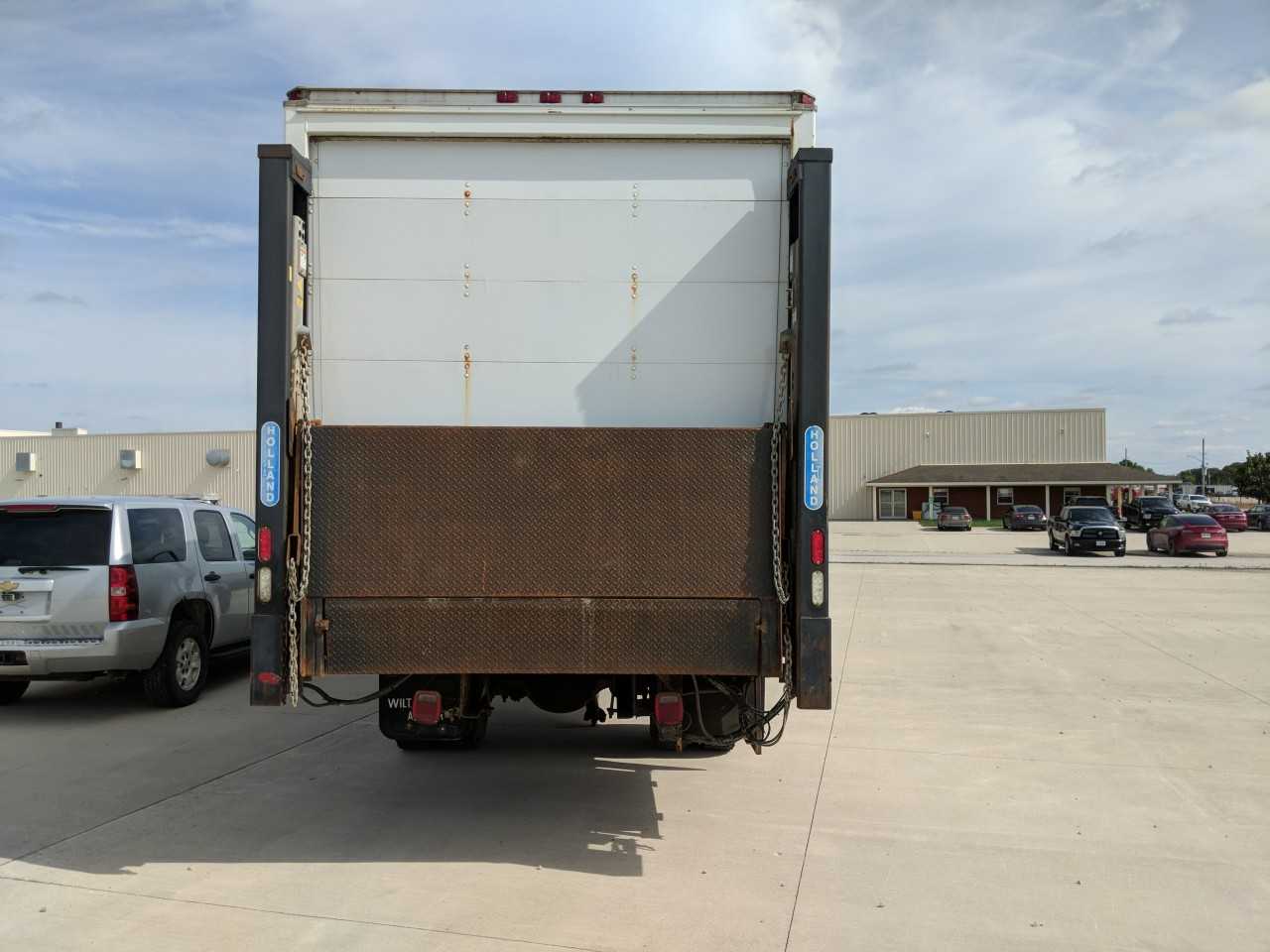 2005 Navistar International 4x2 DuraStar 7.63L 4300 DT466 Incomplete Truck - HYDRO EXCAVATOR TRUCKS