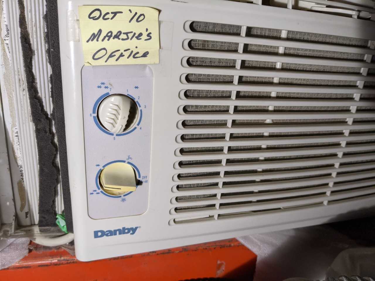 Lot of 2 wall unit air conditioner