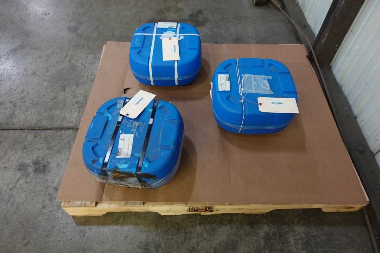 LOT OF 3 SKF 23044 CCK/C3W33 ROLLER BEARINGS - BEARINGS
