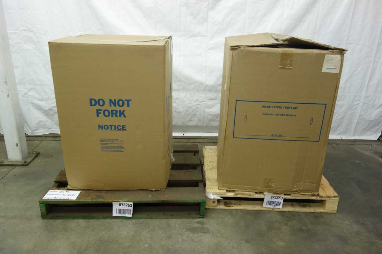 LOT OF 2 GREAT LAKES CASE AND CABINET M207595 WD/WS WALL MOUNT ENCLOSURES - TOOL STORAGE