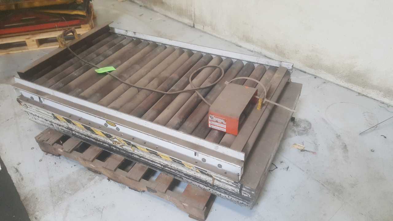 Electric scissor lift table/conveyor - LIFT CART