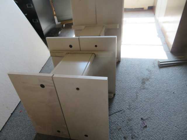 Computer Desks (lot) - MISCELLANEOUS
