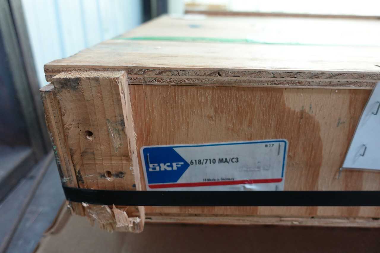 LOT OF 2 SKF 618/710 MA/C3 ROLLER BEARINGS - BEARINGS