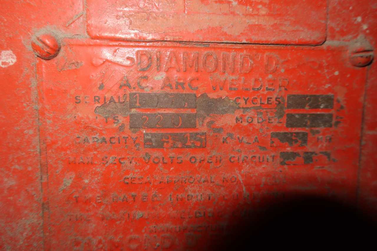 DIAMOND 1073 AC ARC WELDER 220V 2CY - WELDING EQUIPMENT