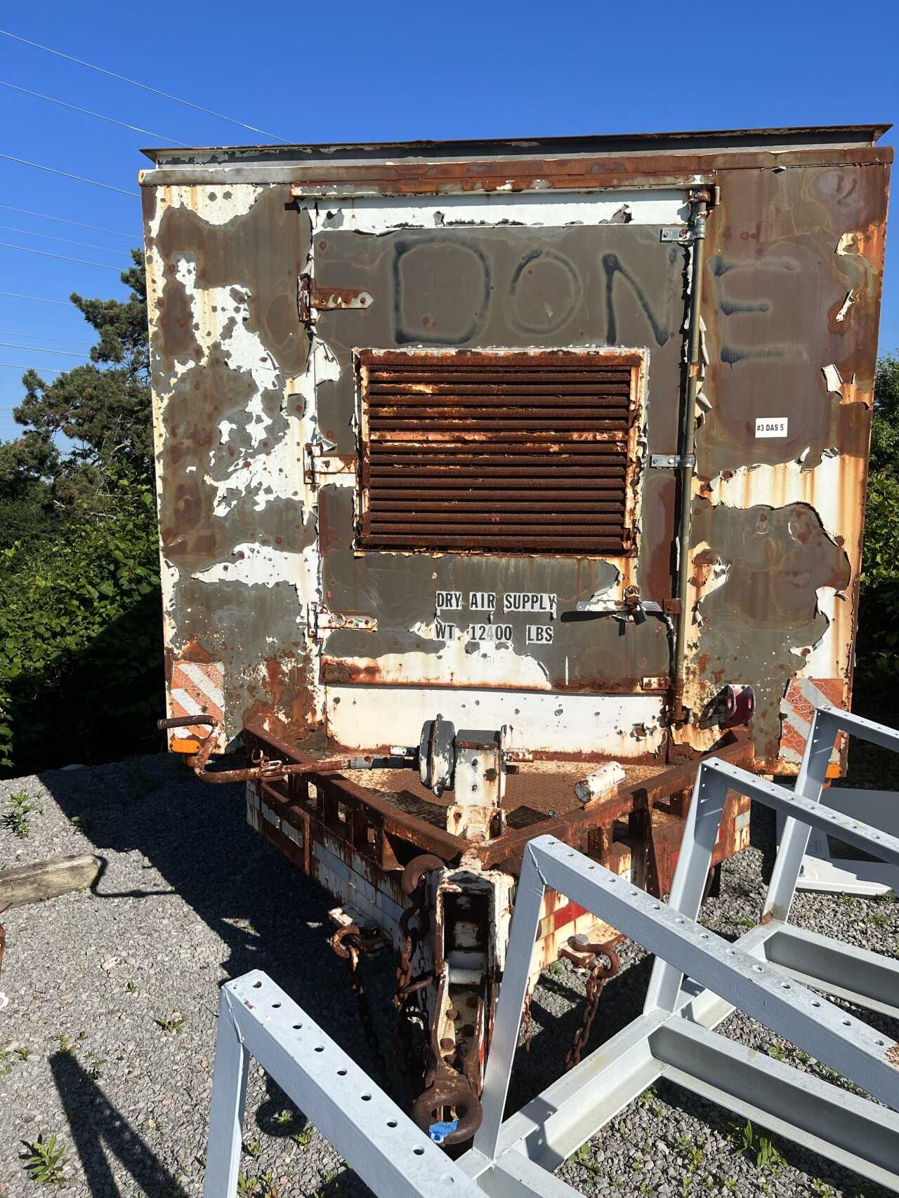 Lot of HTV-I-IC Trailer 1990 5444 KG vin 8HBFV2163LN379790 Holand Equipment LTD - TRAILERS