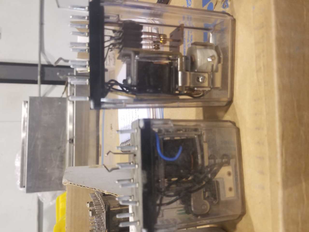 ASSORTMENT OF RELAYS(QTY-40) - ELECTRICAL COMPONENTS