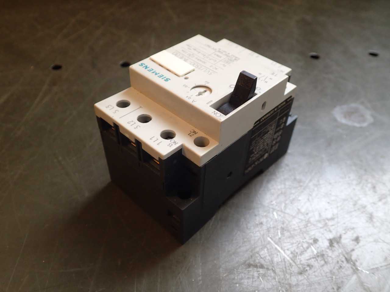 Siemens 3VU1300-1ME00 Rail Mount Circuit Breaker Motor Protector: 3ph, 7.2A - ELECTRIC MOTORS
