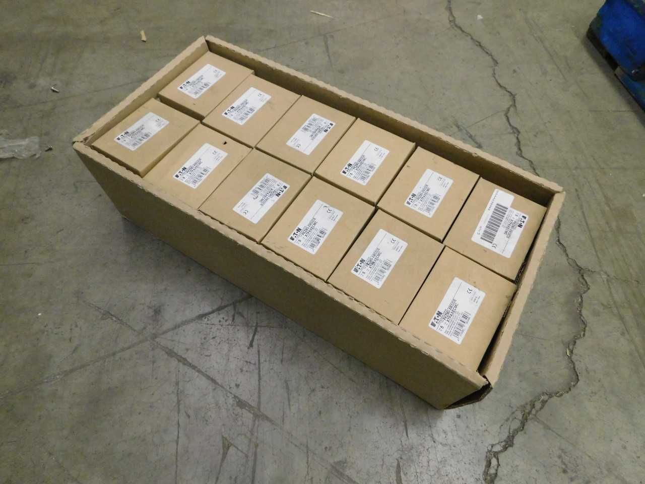 Lot of 24 Electrical Connection Module' - ELECTRICAL COMPONENTS