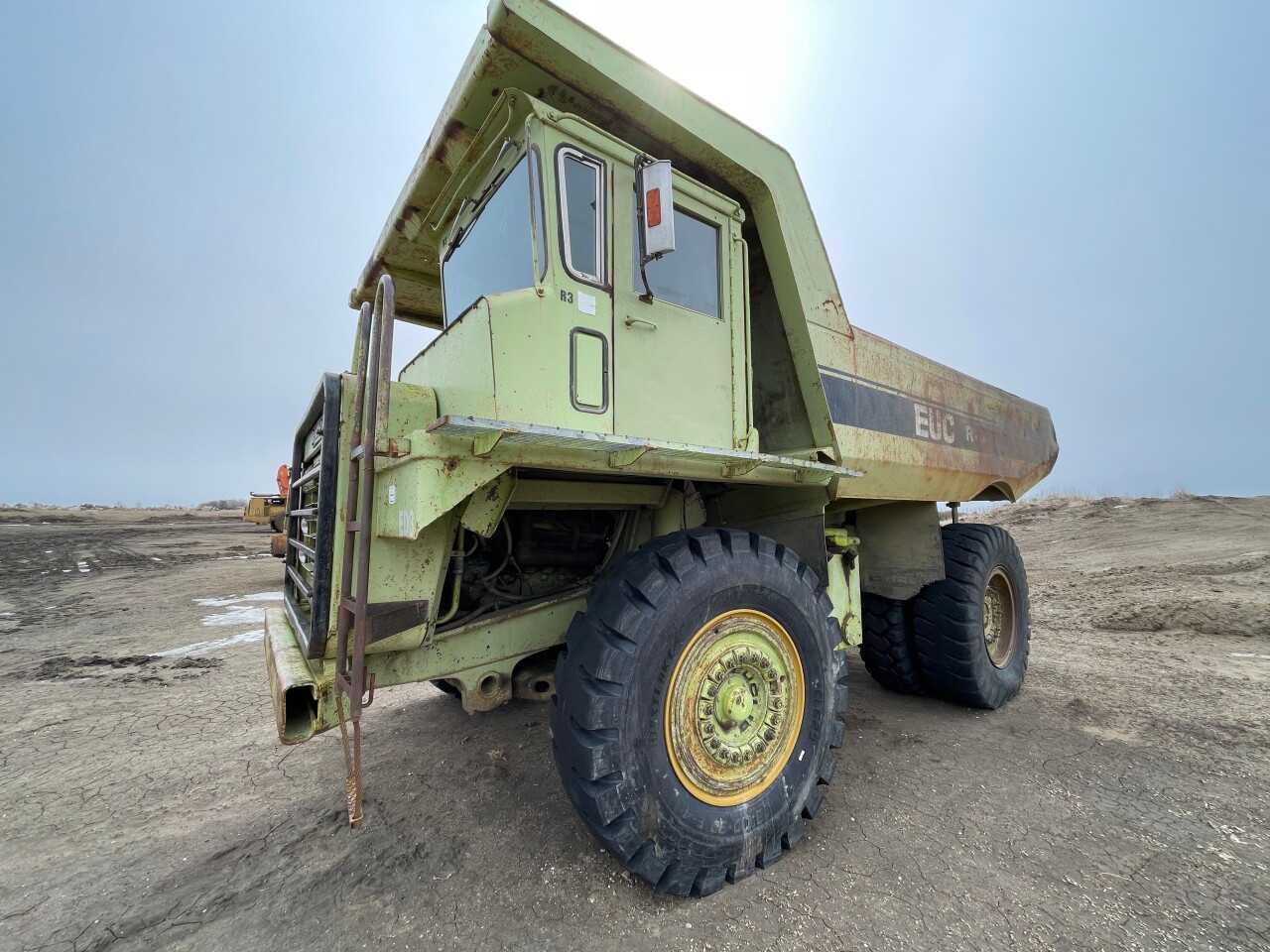 Lot of 2 Euclid R-35 Dump Trucks - CONSTRUCTION EQUIPMENT