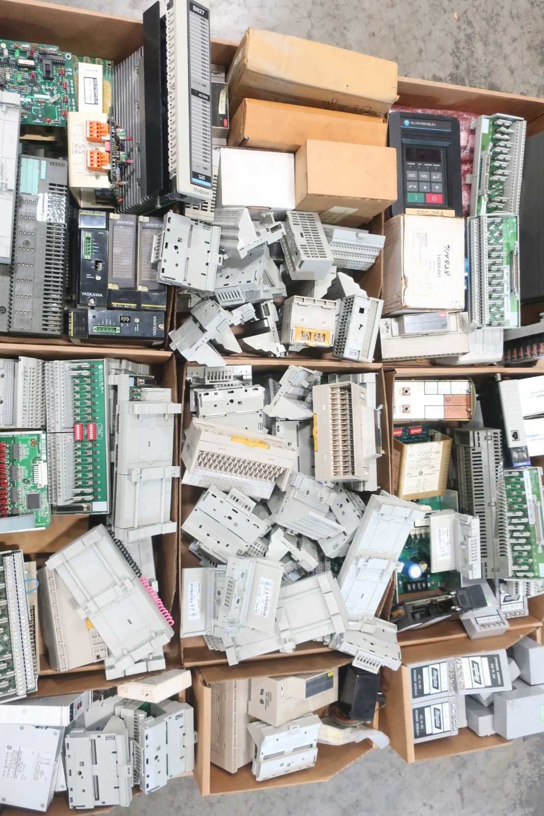 2 PALLETS OF ELECTRICAL CIRCUIT BOARDS, CONTROLLERS, MODULES, POWER SUPPLY- MITSUBISHI, ALLEN BRADLEY, YASKAWA - AUTOMATION & CONTROLS