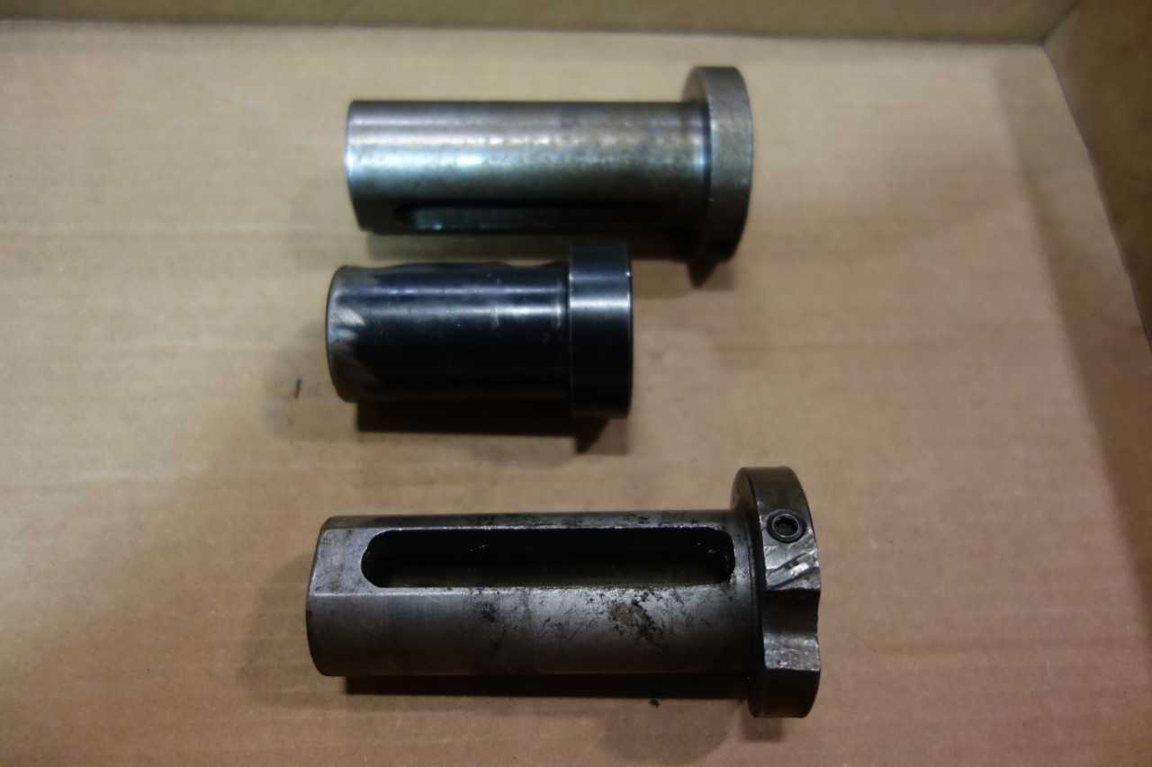 LOT OF ASSORTED TOOL HOLDER BUSHINGS - HAND TOOLS