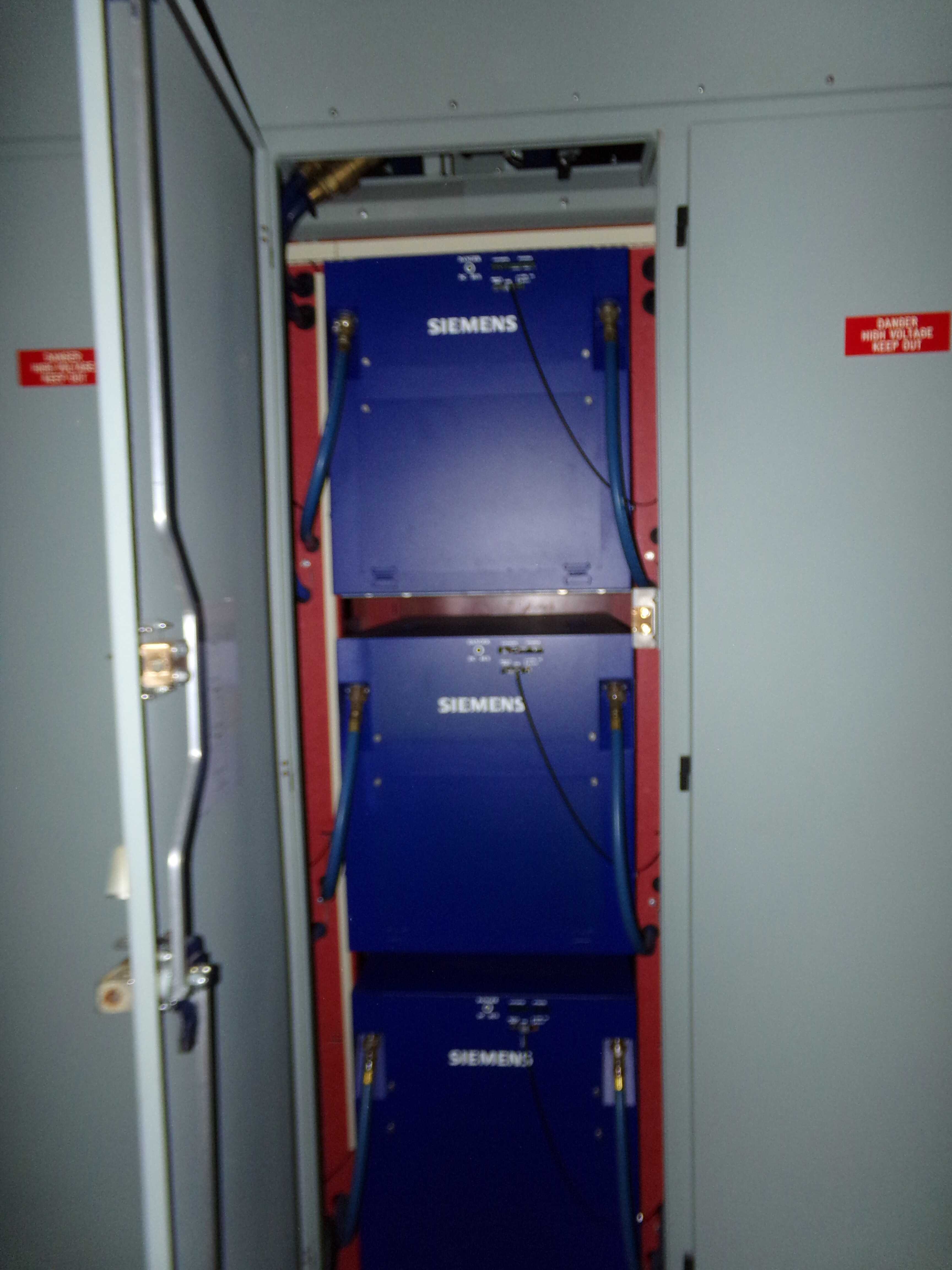 SIEMENS CELL CABINET #2N, 3 SECTIONS - TOOL STORAGE
